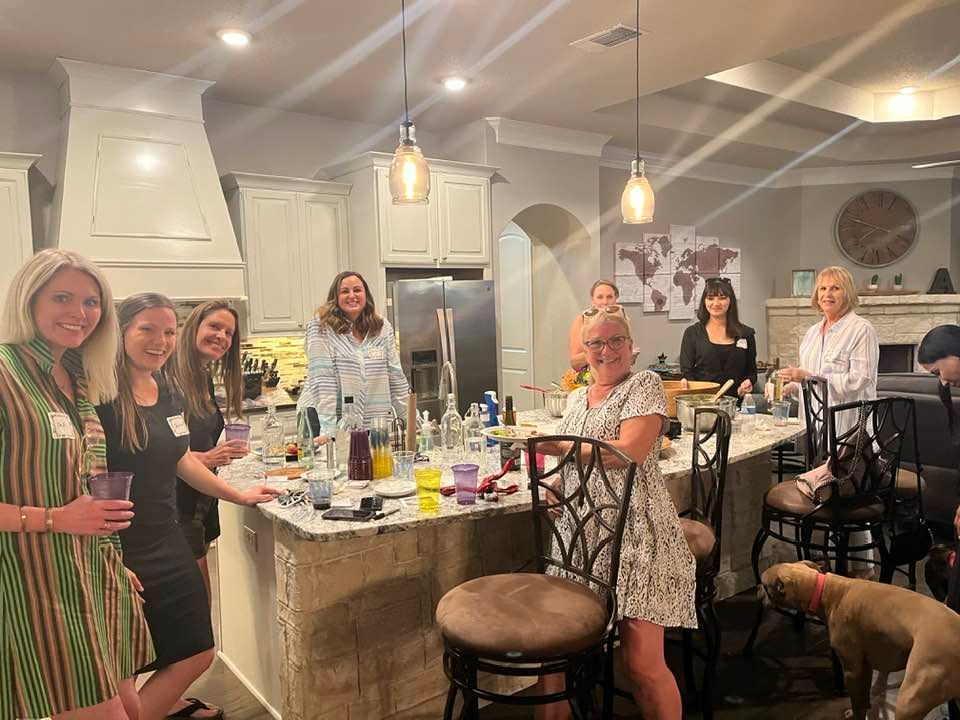 284447679_10228556182150193_4743347812283159624_n